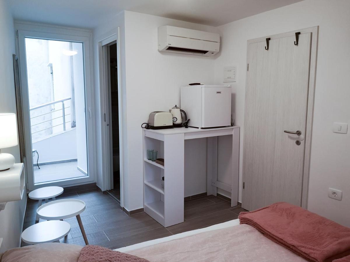 Korala Apartments ピラン エクステリア 写真